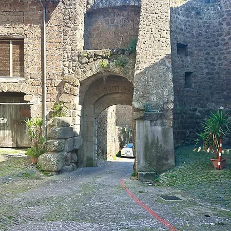 Alloggio Turistico Zia Lucia Apartment Sutri